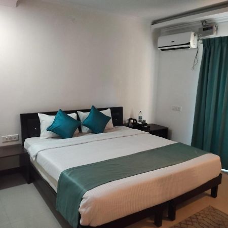 Square Inn Devanahalli Luaran gambar