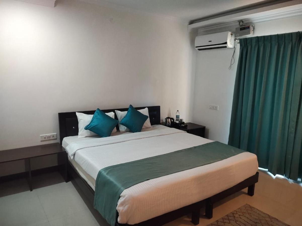 Square Inn Devanahalli Luaran gambar